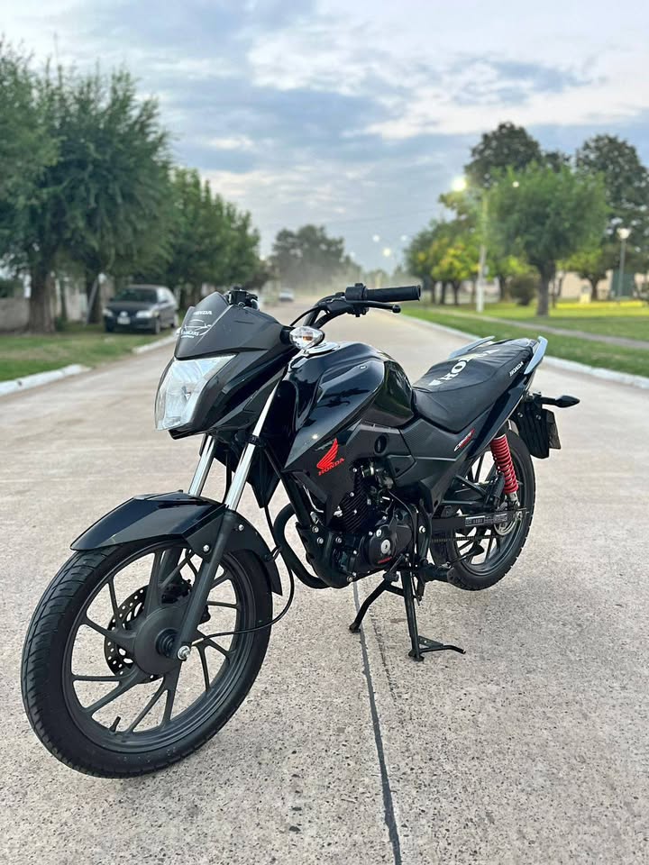 HONDA CB 125 F TWISTER