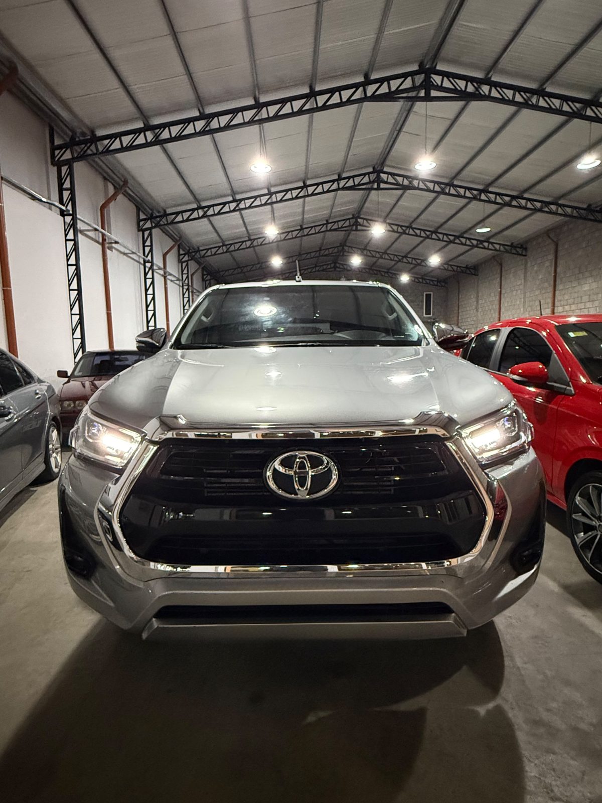 TOYOTA HILUX PICK-UP